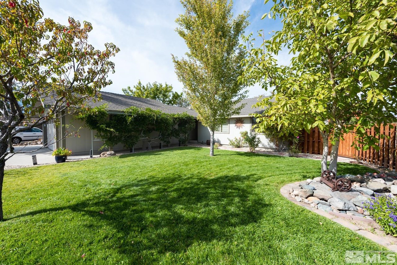 1362 Donna Ct